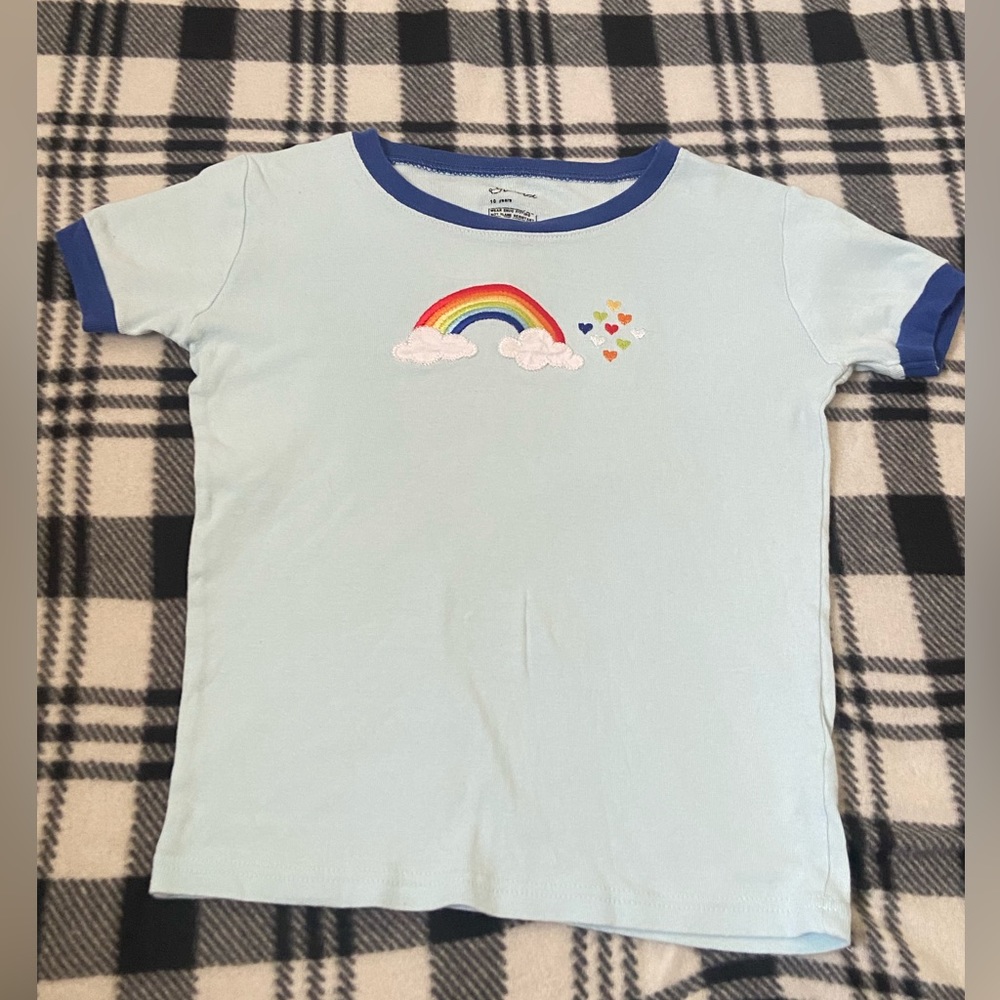 blue baby tee w rainbow 🌈
